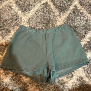 TNA COZY AF FLEECE SHORTS.